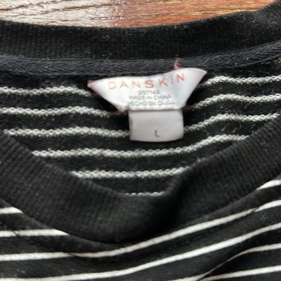 Danskin Top - Picture 4 of 4